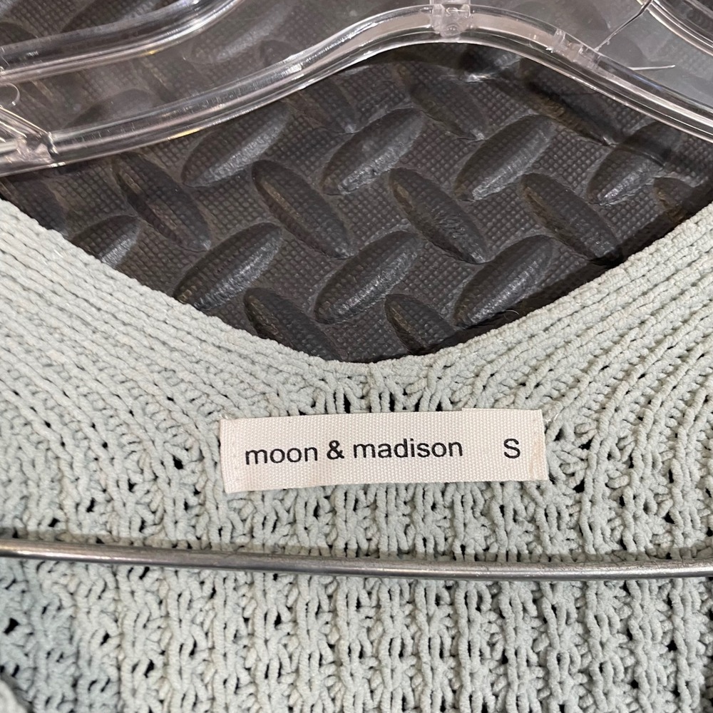 Moon & Madison Light Sage Green Button‎ Up Knitted Cardigan Sweater Women Size S - Picture 3 of 8